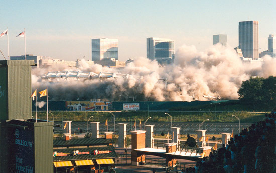 Flashback: The implosion of Atlanta–Fulton County Stadium