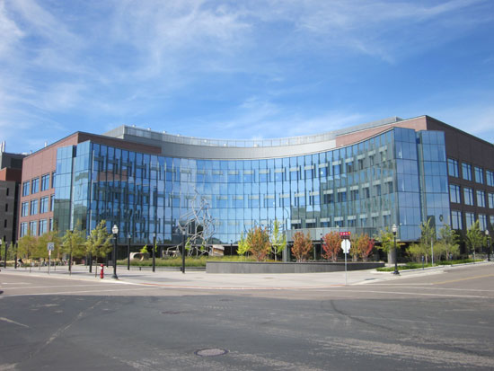 Cancer and Cardiovascular Research Building - U niversity of Minnesota Biomedical Discovery District (BDD); L ocation: Minneapolis, MN; Architect: Architectural Alliance; Zimmer G unsul F rasca Architects
