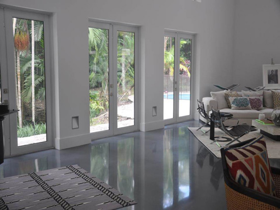 Polished concrete floors work well in residential settings too, particularly when passive solar heating is desirable, allowing the concrete floors to act as beneficial thermal mass.