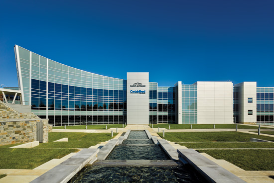 Saint-Gobain North America used electrochromic glazing to help achieve points under both the Indoor Environmental Quality (IEQ) and Energy and Atmosphere credits in its quest to achieve LEED Platinum certification in its new headquarters building in Malvern, Pennsylvania. The company’s goal was to provide a comfortable, well-day-lit environment to support the health and well-being of its employees without compromising energy performance and in line with its corporate sustainable habitat strategy.