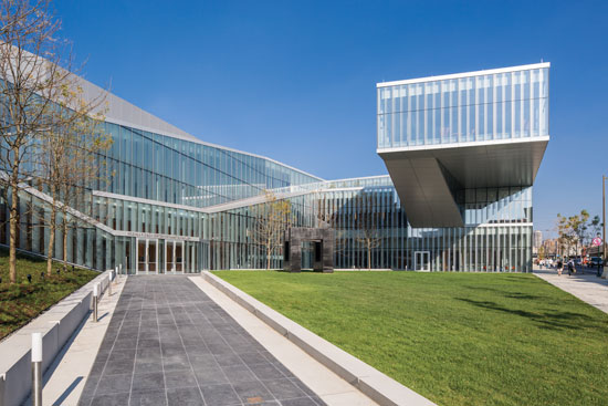The Krishna Singh Nanotechnology Center located at the University of Pennsylvania and designed by Weiss/Manfredi uses sustainability principles and the latest in high-performance glass to provide abundant natural daylighting in the building.