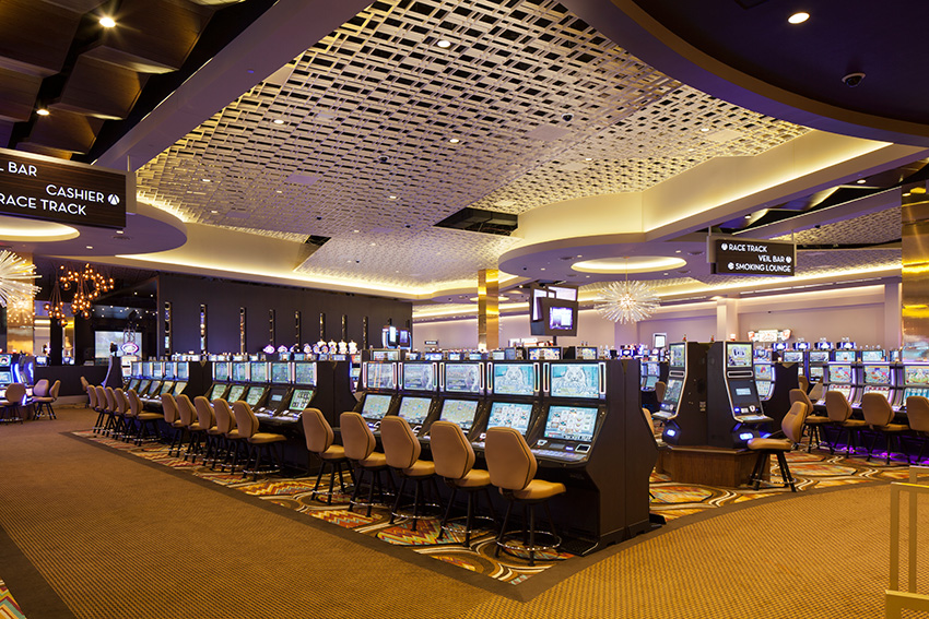 Interior photo of Scioto Downs Casino.