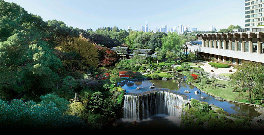 Photo of the green roof at the Hotel New Otani in Tokyo.