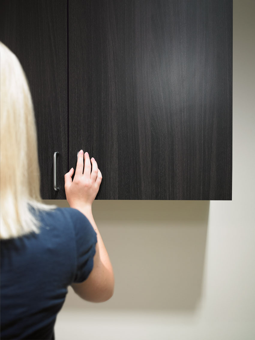 laminate surface conter tops in kitchen.