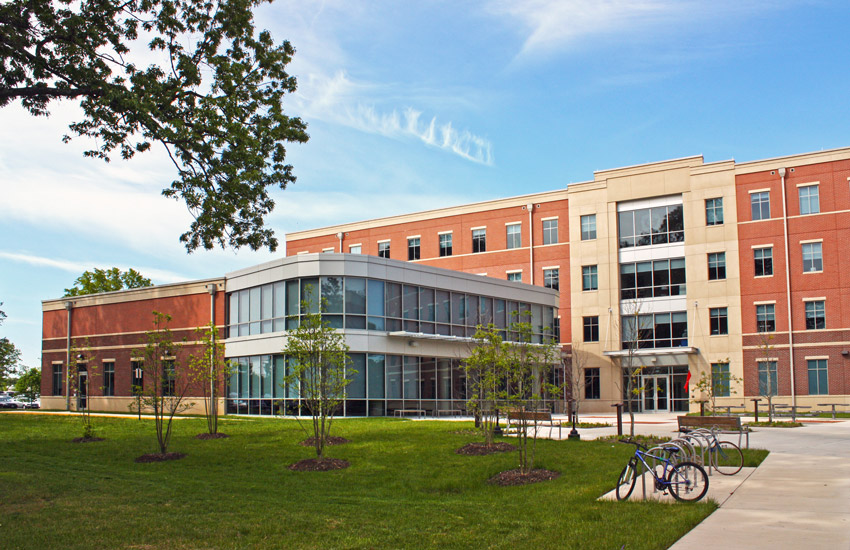  U.S. Army Legal Services Army Command Center at Fort Belvoir, Virginia that meets LEED targets