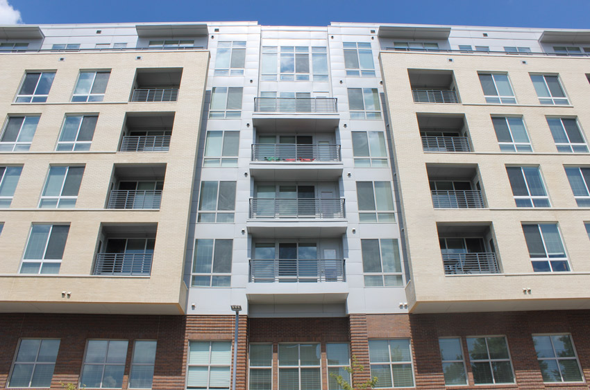 Multifamily housing unit in Metropolitan Columbia building in Columbia, Maryland